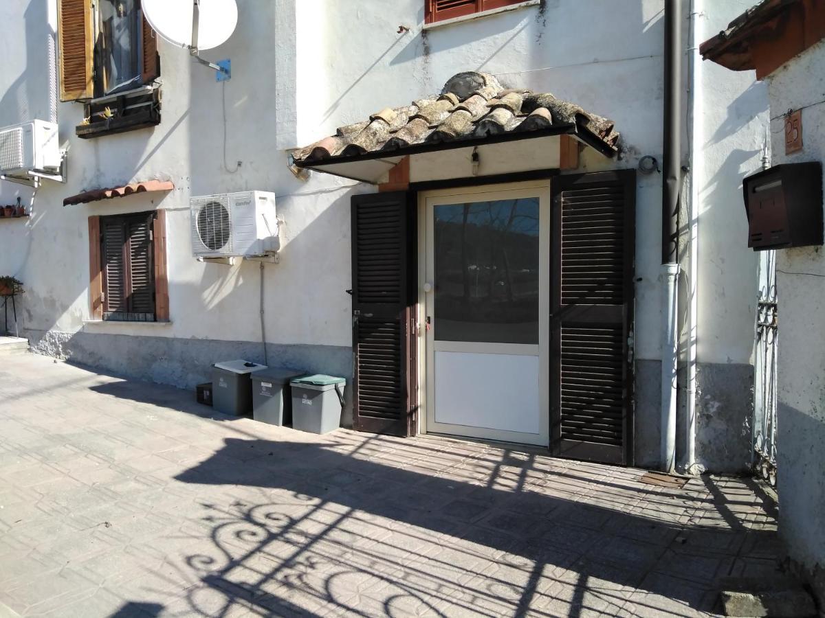 La Casa Sul Farfa Apartment Bocchignano ภายนอก รูปภาพ